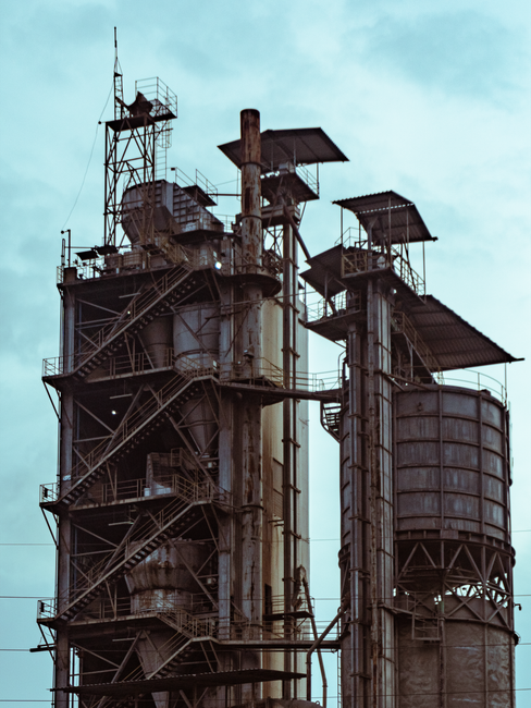 industry_02_36069325.png